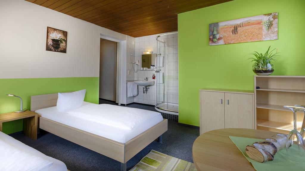 Hotel Luitpold Landshut Room photo